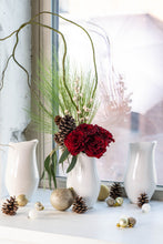 Load image into Gallery viewer, Saturdays in the Studio | Holiday Centerpieces with Sprouts Floral Design, Riverstone Carafe
