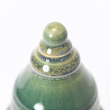 Load image into Gallery viewer, Hand Thrown Finial #099
