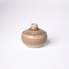 Load image into Gallery viewer, Hand Thrown Petite Vase No. 016
