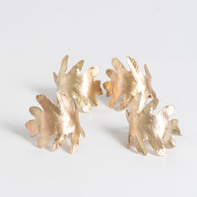 Load image into Gallery viewer, Oak Leaf Napkin Rings Set of 4
