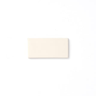 This perfect neutral is one that lives up to its name - offering a smooth matte surface texture, consistent color and an opaque break along tile edges and relief details. 