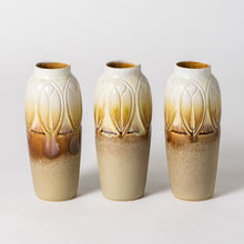 Load image into Gallery viewer, Scarab Vase -Gatsby
