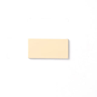 Sunkissed is consistent in its gorgeous pale yellow hue and presents with a smooth matte texture and an opaque edge break. 