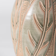 Load image into Gallery viewer, Hand Thrown Vase Best Of #1
